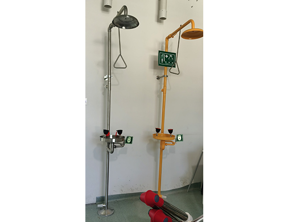 實驗室緊急洗眼器 緊急噴淋雙眼洗眼器