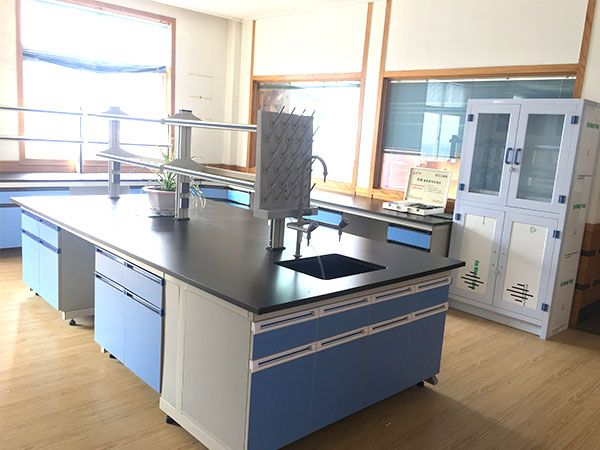 鋼木實驗臺湖藍 鋼木實驗臺湖藍色